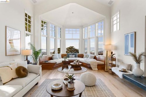 2893 Buena Vista Way, Berkeley, CA, 94708-1927 | Card Image