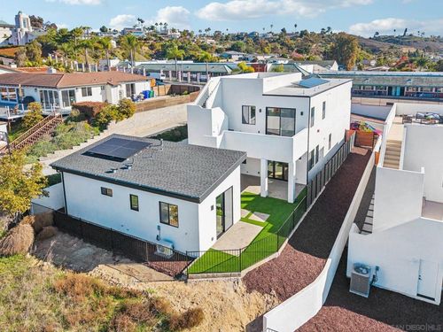 1860 Illion St, San Diego, CA, 92110-1313 | Card Image