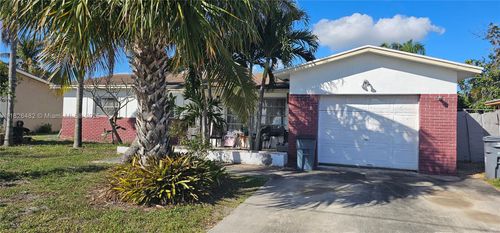 9723 Sw 3rd St, Boca Raton, FL, 33428-4359 | Card Image