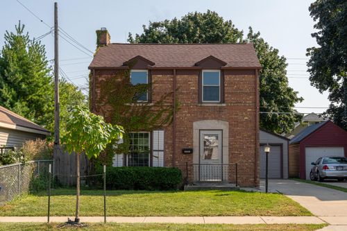 2513 Bate St, RACINE, WI, 53403-2916 | Card Image