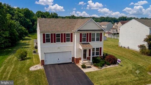 232 W Pembrooke Dr, SMYRNA, DE, 19977-4011 | Card Image