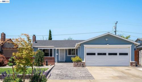 4763 Piper St, Fremont, CA, 94538-2519 | Card Image