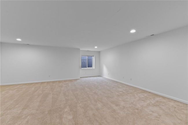 31 Lindentree Ln, Condo with 3 bedrooms, 4 bathrooms and 2 parking in Middletown NY | Image 22