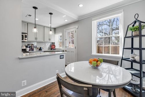 2906 S Buchanan St, ARLINGTON, VA, 22206-1504 | Card Image