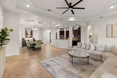 6131 Lowrie, San Antonio, TX, 78239-4411 | Card Image