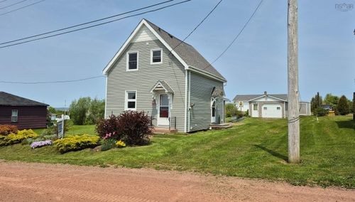 15 Summer St, Joggins, NS, B0L1A0 | Card Image