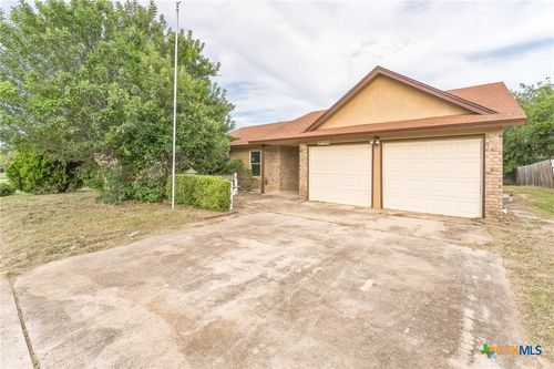 2125 Hidden Hill Dr, Killeen, TX, 76543-3027 | Card Image