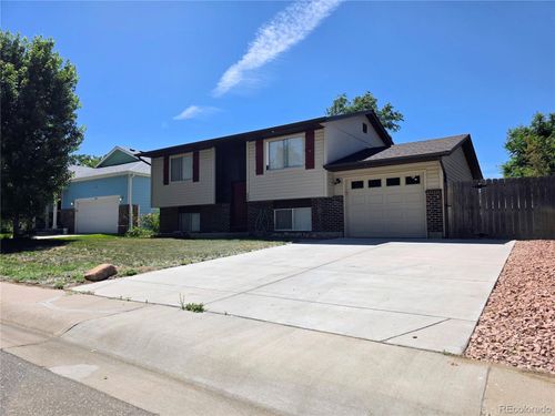 334 Wooster Ave, Firestone, CO, 80520-5127 | Card Image