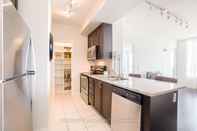 1901 - 339 Rathburn Rd W, Condo with 1 bedrooms, 1 bathrooms and 1 parking in Mississauga ON | Image 6