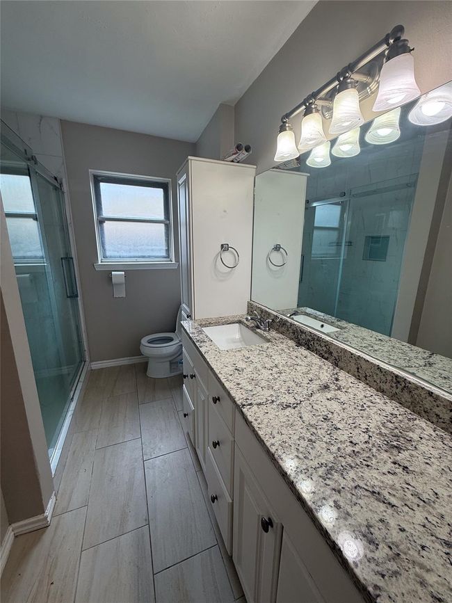 2309 Cedar St, House other with 3 bedrooms, 2 bathrooms and 2 parking in Pearland TX | Image 11