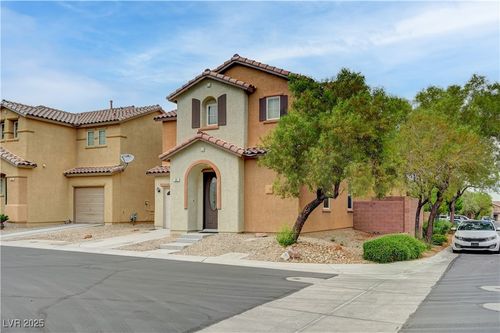 40 Fundy Ave, Las Vegas, NV, 89183-5666 | Card Image