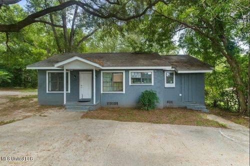 103 East St, Purvis, MS, 39475-4019 | Card Image