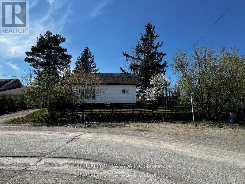 Residential in Kirkland Lake (Chaput Hughes) 5