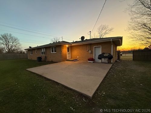 1818 Mckinley Rd, Bartlesville, OK, 74006-6427 | Card Image