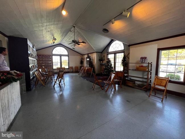 445 Linden St, Home with 0 bedrooms, 2 bathrooms and null parking in COLUMBIA PA | Image 6