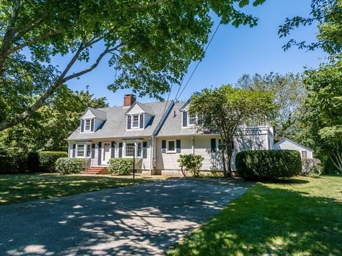 81 Beebe Acres Rd, Falmouth, MA, 02540-2677 | Card Image