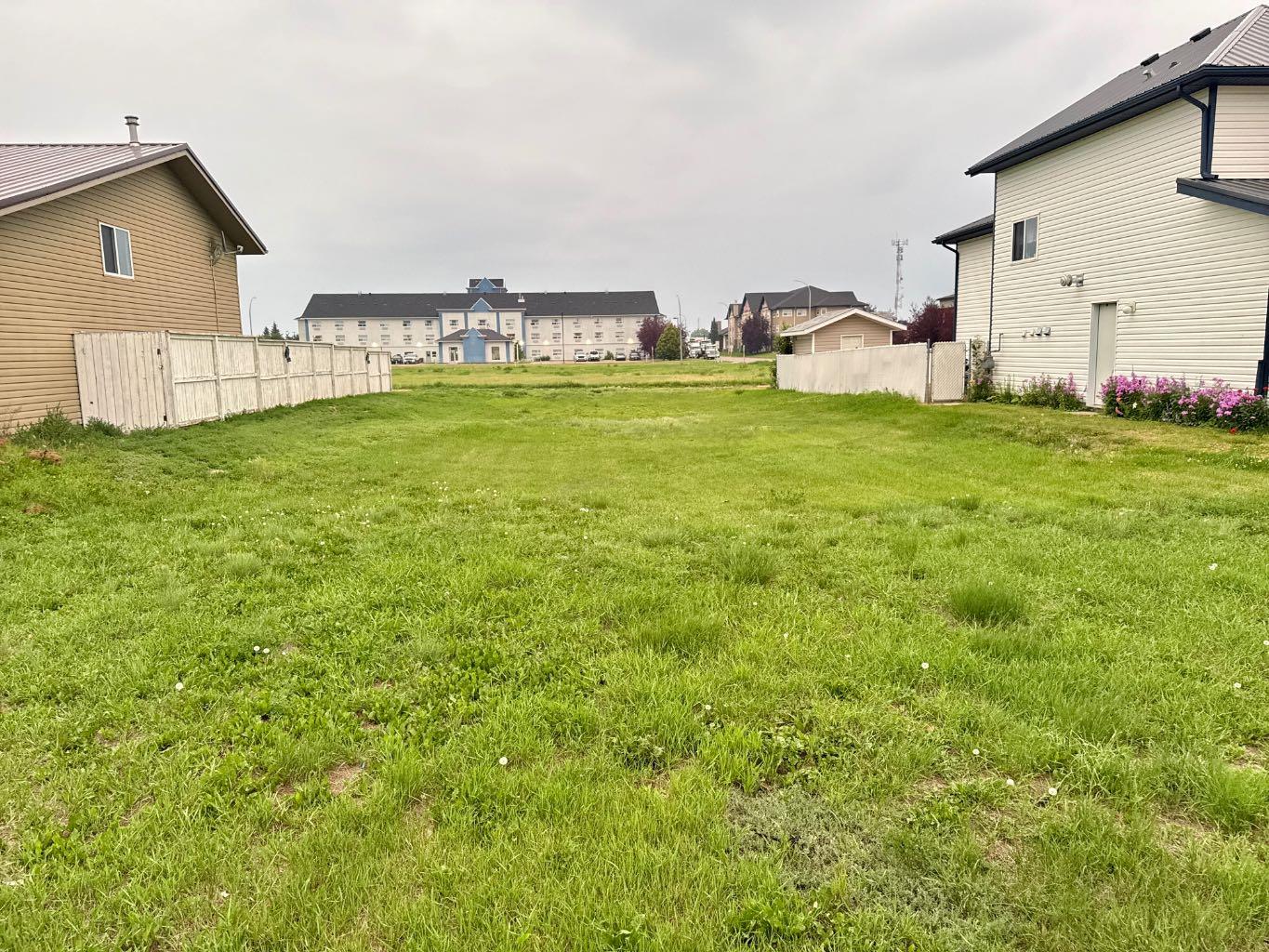 Land in Brooks