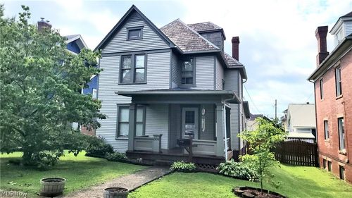 304 Oakwood Ave, Marietta, OH, 45750-2428 | Card Image