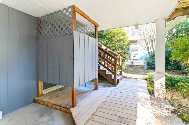 View of wooden terrace | Image 30