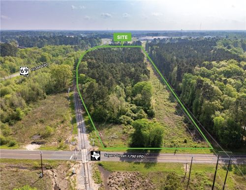 2103 Sayers St, Lufkin, TX, 75904-1107 | Card Image