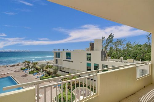 415-3180 S Ocean Dr, Hallandale Beach, FL, 33009-7248 | Card Image