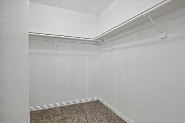 Hers | Image 15
