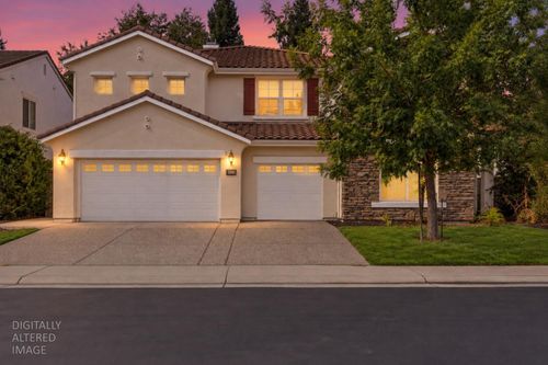 4204 Silver Water Way, Rancho Cordova, CA, 95742-8022 | Card Image