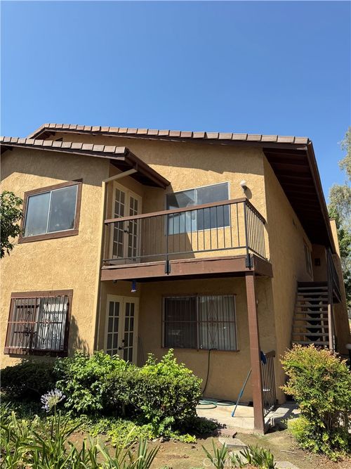 d-3274 Little Mountain Dr, San Bernardino, CA, 92405-1894 | Card Image