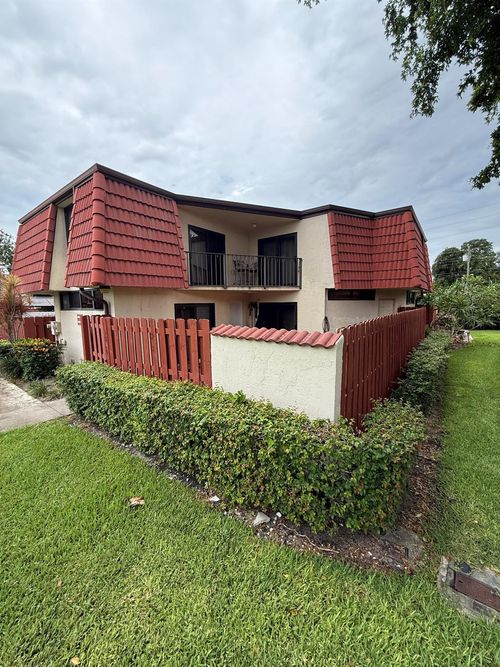 3830 Victoria Dr, West Palm Beach, FL, 33406-4925 | Card Image