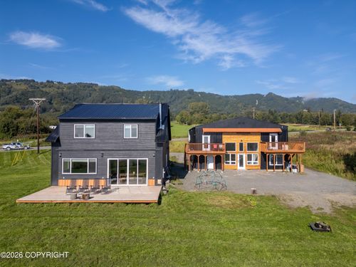 3875 E East End Road, Homer, AK, 99603 | Card Image