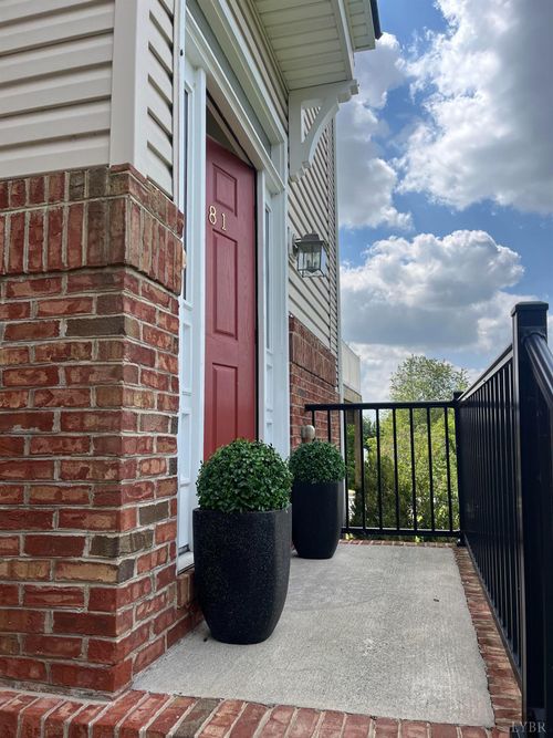 2181 Deyerle Ave, Harrisonburg, VA, 22801-8020 | Card Image