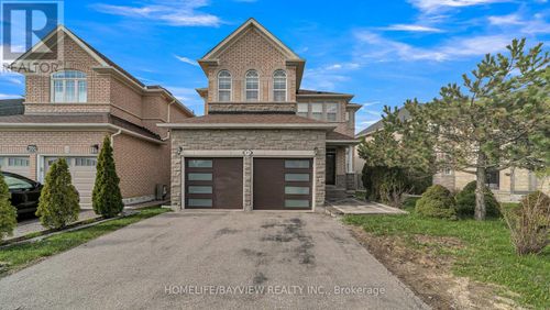 99 Red Cardinal Trail, Richmond Hill (Oak Ridges), ON, L4E4B8 | Card Image