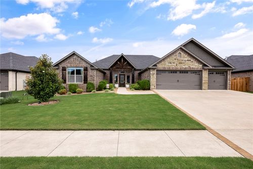 620 Chaparral St, Centerton, AR, 72719-5036 | Card Image
