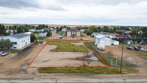 449 Main Street Sw, Falher, AB, T0H1M0 | Card Image