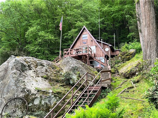 688 North Tunnel Rd, House other with 2 bedrooms, 1 bathrooms and 8 parking in Kennerdell PA | Image 4