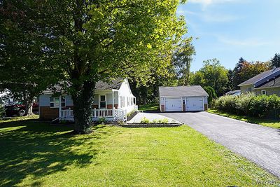 1037 Three Rod Road, House other with 3 bedrooms, 1 bathrooms and null parking in Alden NY | Image 2