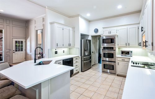 5913 Sandhills Cir, Plano, TX, 75093-7746 | Card Image