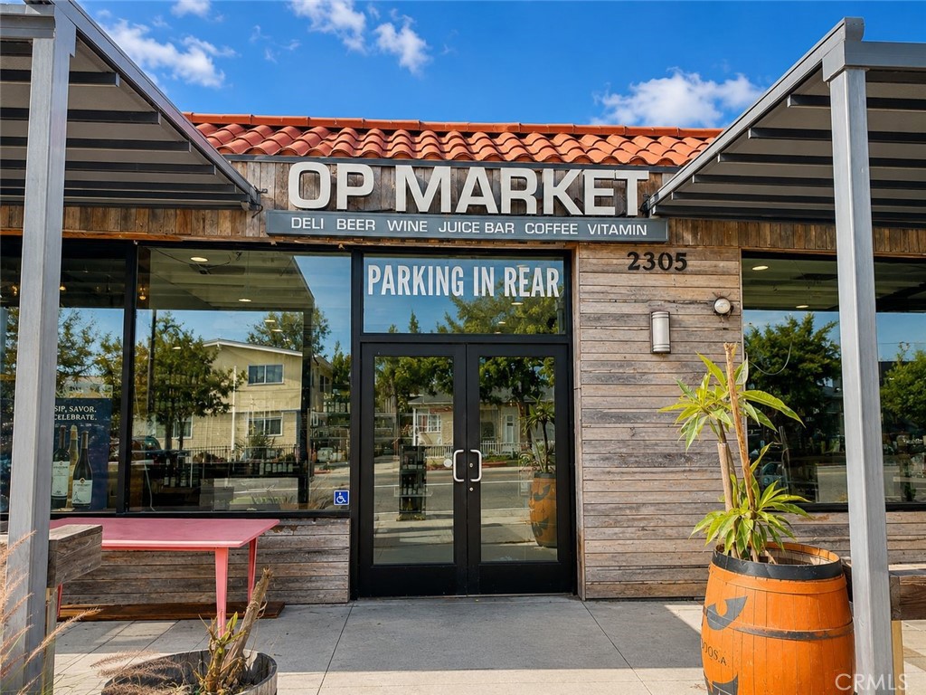 Commercial Sale in Santa Monica 2