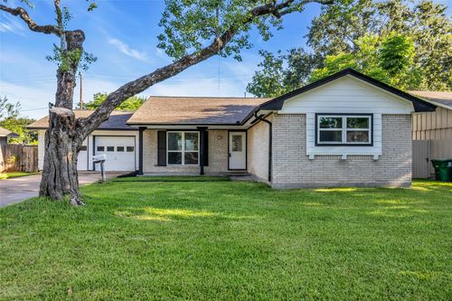 6930 Neff St, Houston, TX, 77074-4826 | Card Image