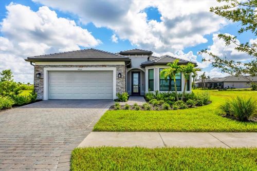 4400 Lakeside Grove Pl, North Port, FL, 34289-1711 | Card Image