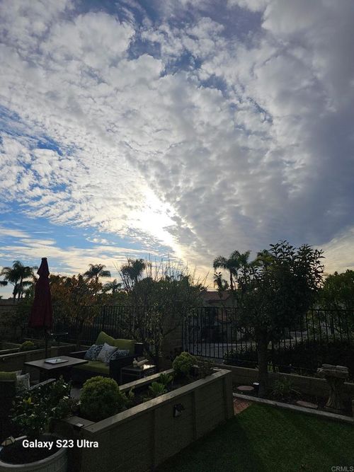 1585 Madrid Dr, Vista, CA, 92081-5005 | Card Image