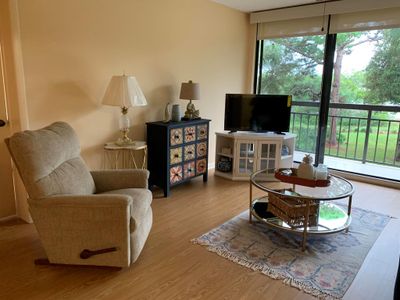 203 - 2001 Marina Isle Way, Condo with 2 bedrooms, 2 bathrooms and null parking in Jupiter FL | Image 3