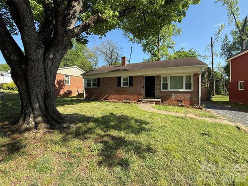 917 Spruce St, Charlotte, NC, 28203-4355 | Card Image