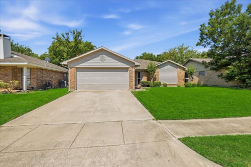 7913 Pebblebrook Drive, Watauga, TX, 76148 | Card Image