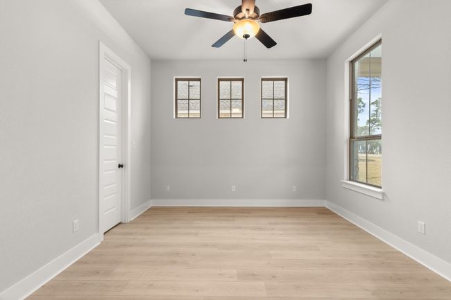 Study at Front of Home | Image 7