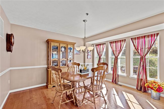 1123 Linden Vue Dr, Townhouse with 3 bedrooms, 3 bathrooms and 2 parking in Canonsburg PA | Image 12