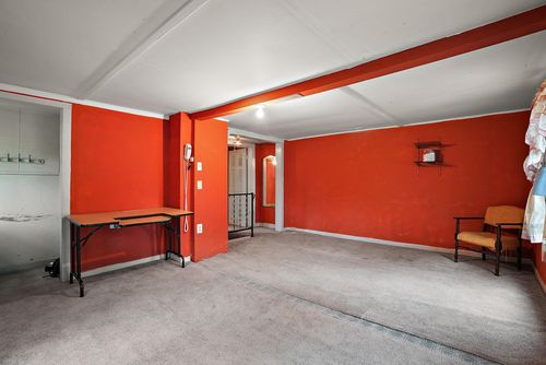 1409 Hillsboro Ave N, Golden Valley, MN, 55427-3705 | Card Image