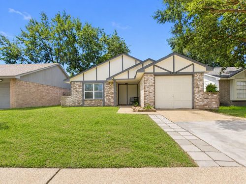 10315 Bushy Creek Dr, Houston, TX, 77070-4701 | Card Image