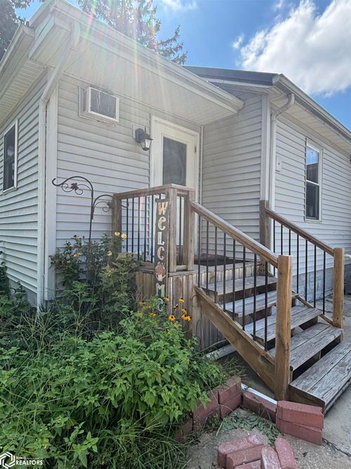 3020 Avenue M, Fort Madison, IA, 52627-3637 | Card Image