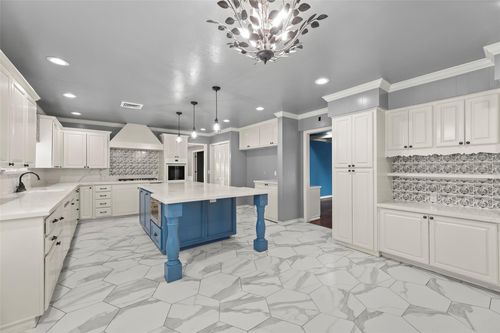 1426 Park Ln, Wharton, TX, 77488-3344 | Card Image